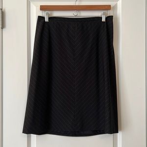 Ann Taylor Black Skirt with diagonal pin stripes, Size 10, lined, EUC